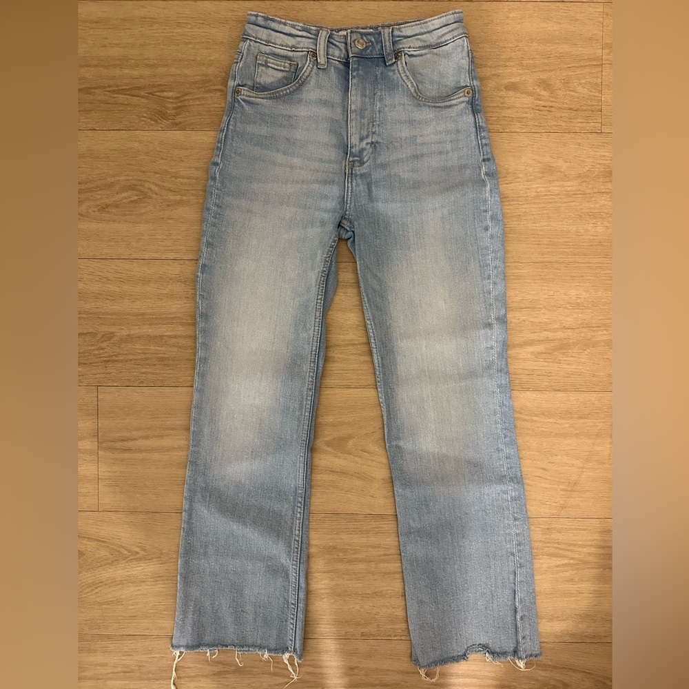 Zara Women’s Sky Blue Straight Jeans